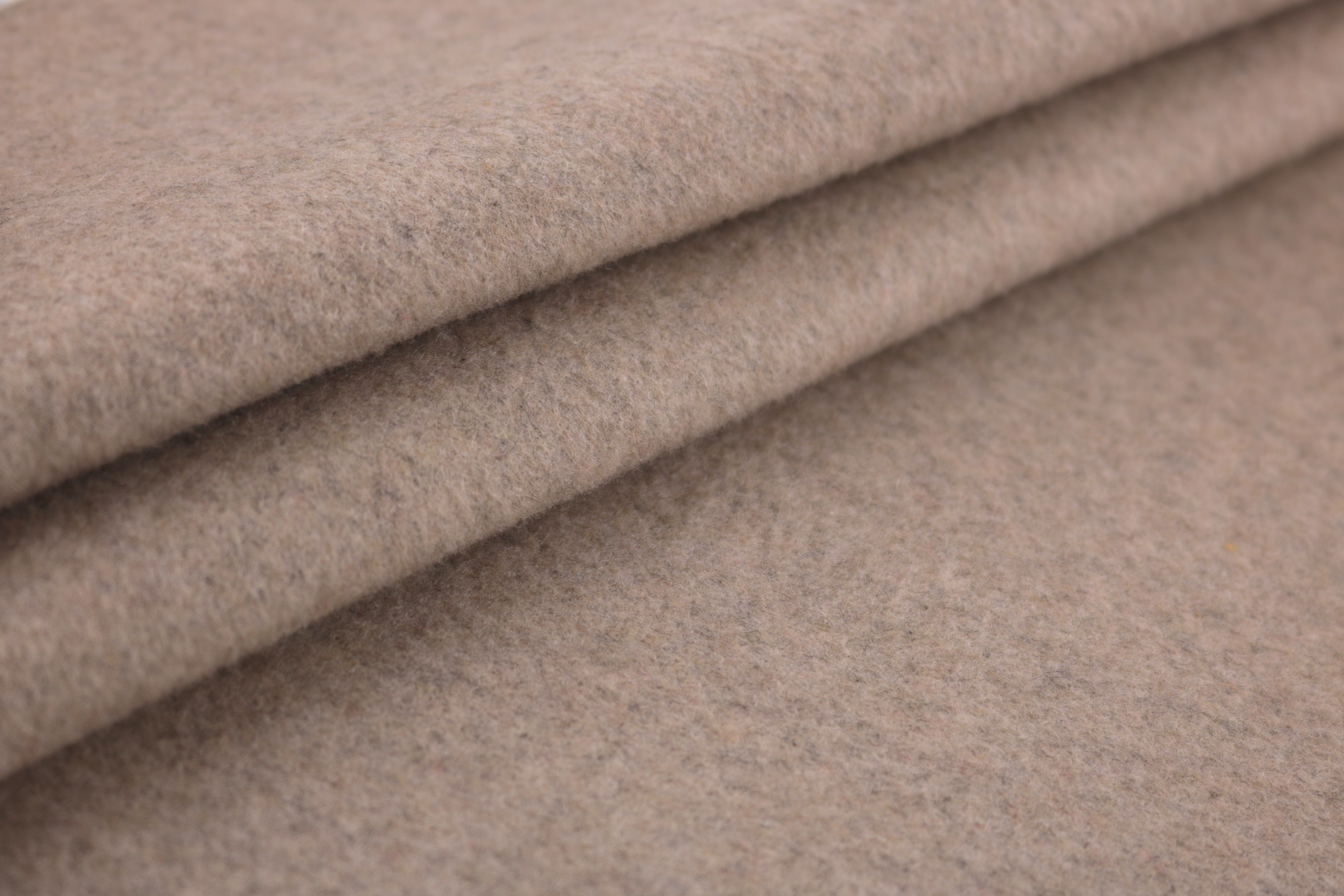 A 242312 (Beige)