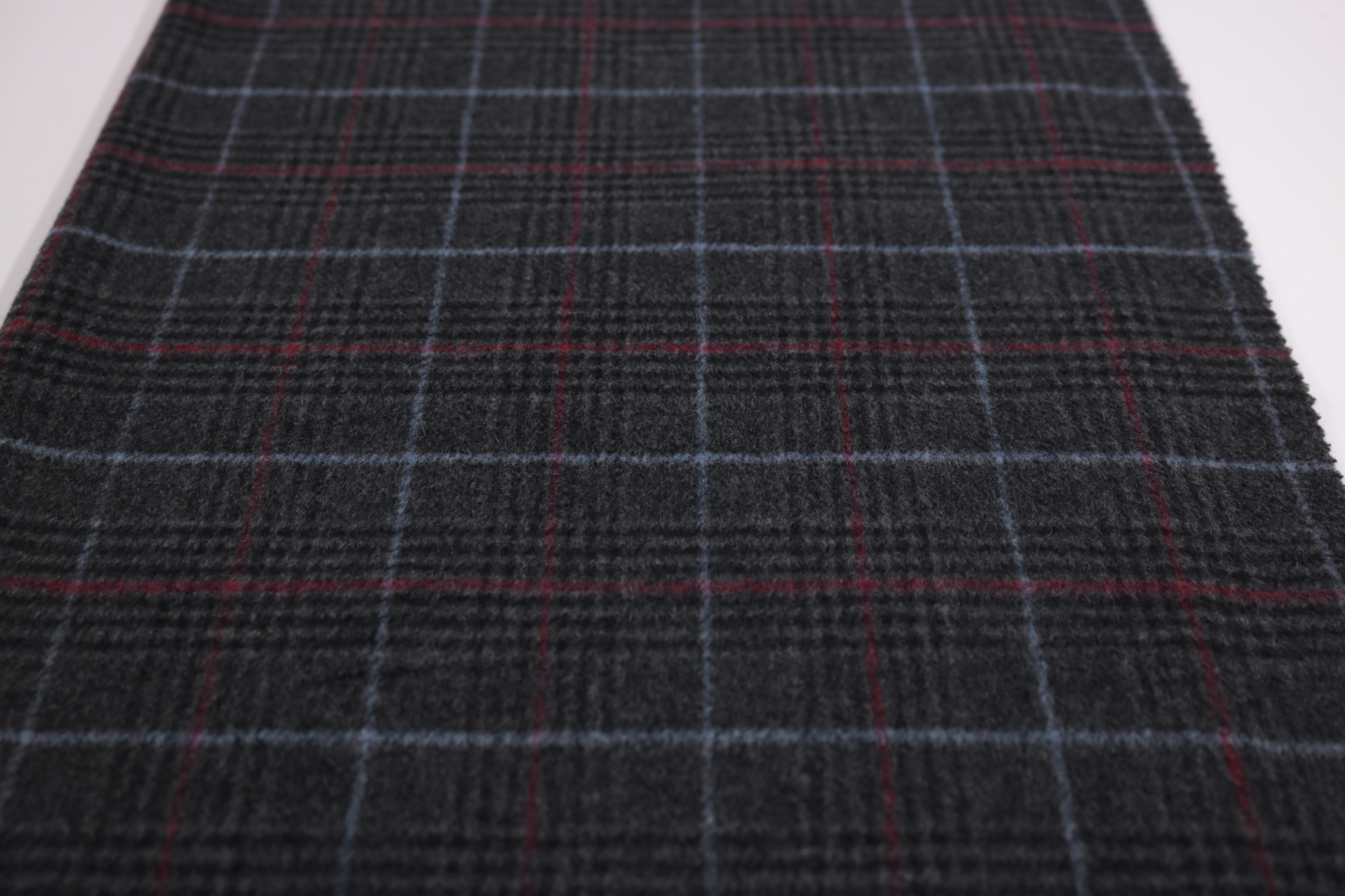 TA 652100 Клетка (Black - bordo)