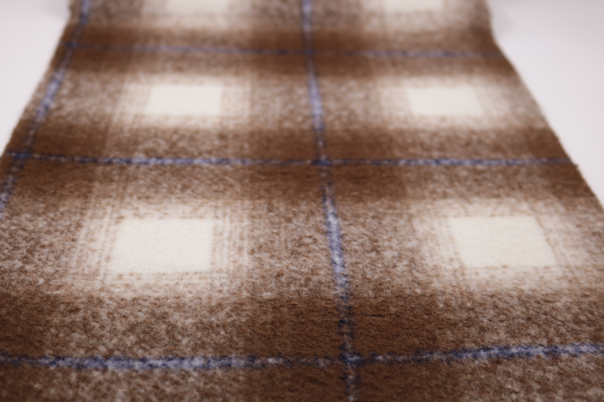RKCH 132100_Brown - navy_IMG_2930